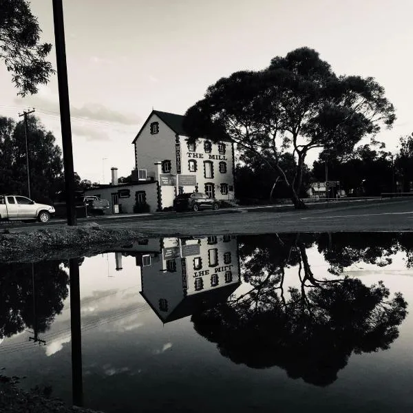 Flinders Ranges Motel - The Mill, hotel di Quorn
