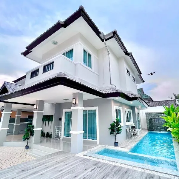 April Pool Villa Airport, hotel in Chiang Mai