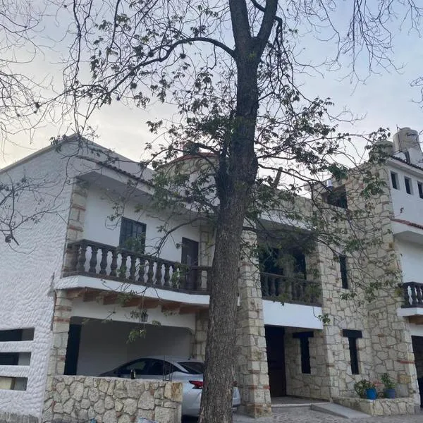 Hotel Villas La Mexicana, ξενοδοχείο σε Tecozautla