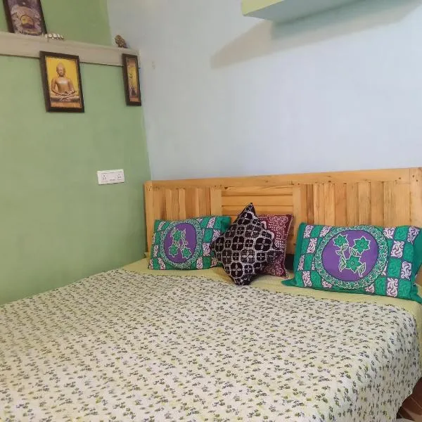 EVERGREEN HOME STAY, hotel v destinaci Almora