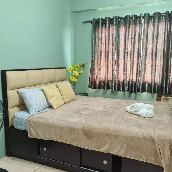 Affordable staycation in Valleygolf, hotel in Cainta