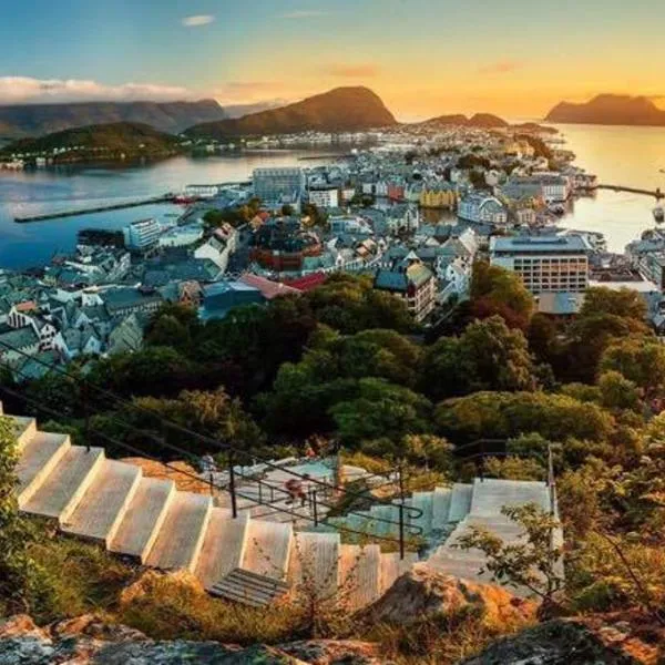 Ålesund New Guesthouse, hotel di Ålesund