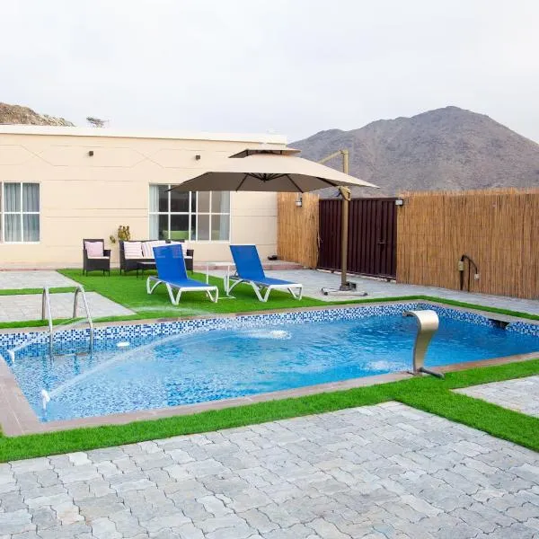 800 Mountain Resort Vacation House, hôtel à Al Khārī