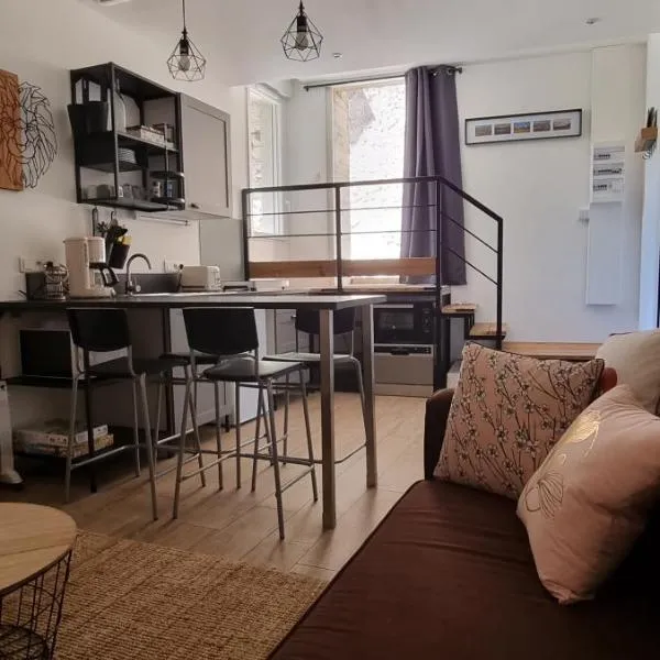 Appartement chaleureux en Ardèche, hotel a Châteaubourg