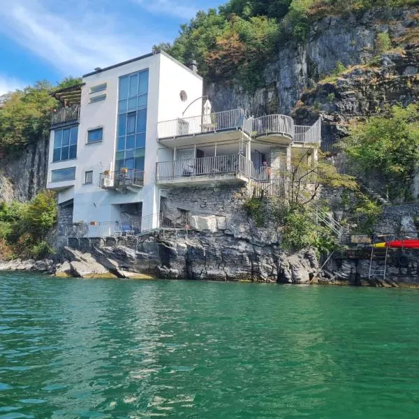 La Perla del Lago di Como, hotel v mestu Perledo