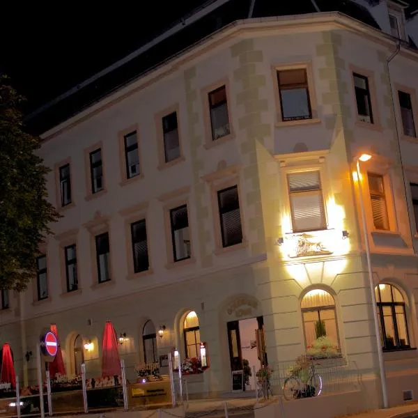 Traditionsgasthaus Goldener Löwe Riesa Restaurant & Pension, hotel v destinaci Riesa