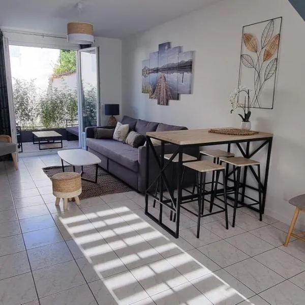 Viesnīca En hyper centre, logement climatisé entièrement rénové! Netflix - Amazon Prime - Terrasse - Le Nature Zen pilsētā Landrais