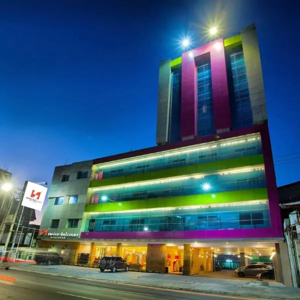 Swiss-Belcourt Makassar, hotel v destinaci Makasar