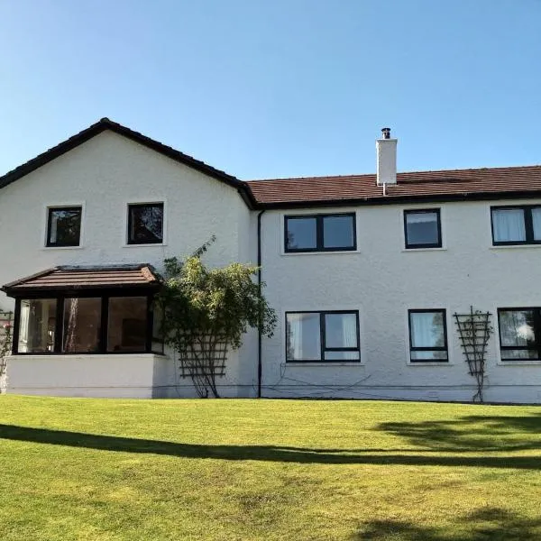 Lochs Lodge, Glenlyon, Perthshire, hotel in Bridge of Balgie