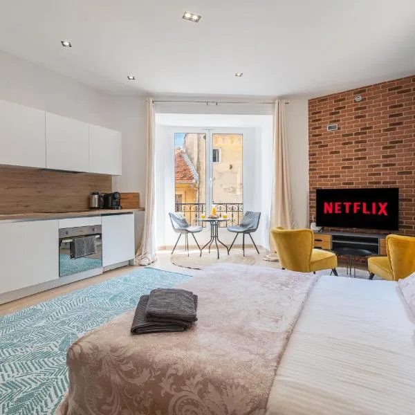 SPACIEUX STUDIO HAUT PLAFOND PROCHE MONACO – hotel w mieście Beausoleil