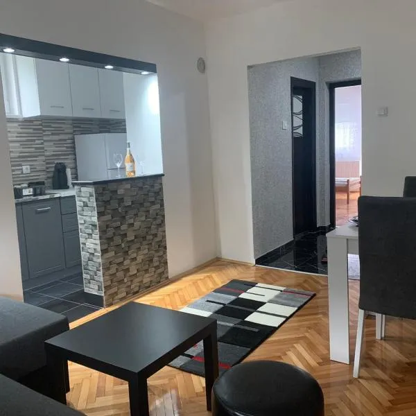 Lana, hotel a Arandjelovac