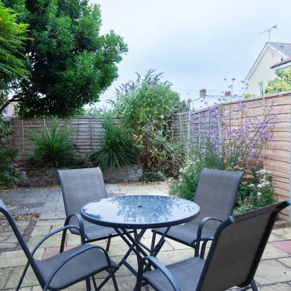 Tankerton Town House, 1 parking space, 150m beach, hotel in Whitstable