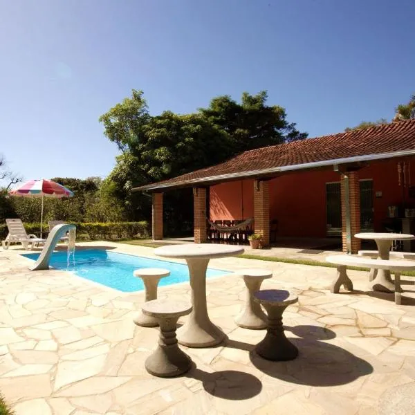 Piscina e muito lazer em linda Chacara, Franca SP, hotel em Franca
