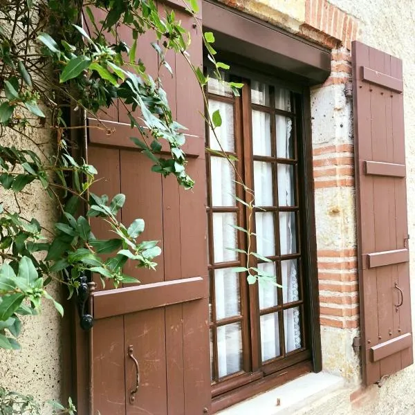 Maison Necty Auvillar – hotel w mieście Auvillar