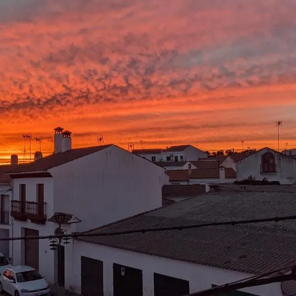 Cómodo piso en Cardeña (Córdoba), hotel in Azuel