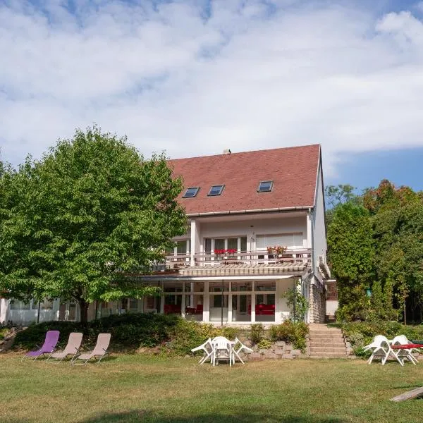 Sylvia Ház, hotel v destinaci Tihany