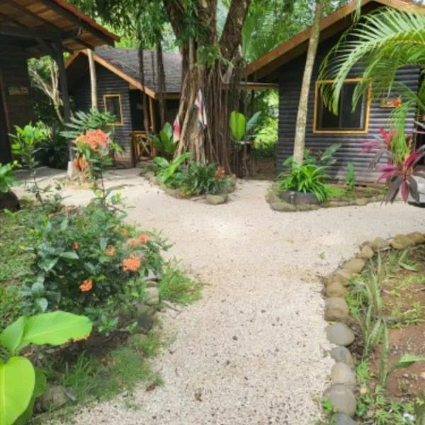 Casa el Colibrí, Hotel in Parrita