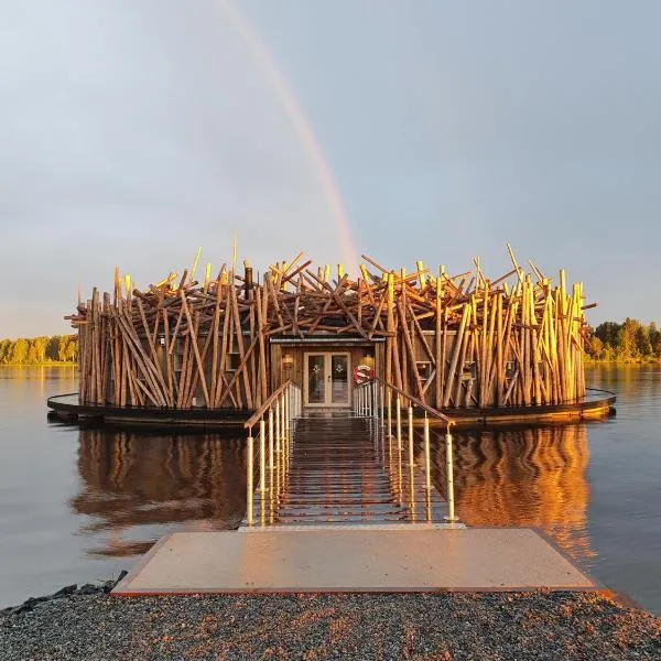 Arctic Bath, hotelli kohteessa 