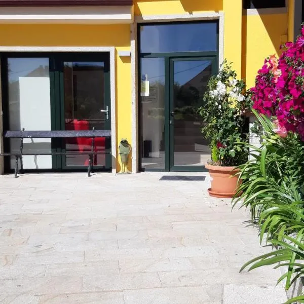 Pensión O Escondidino, hotel v destinaci Baiona