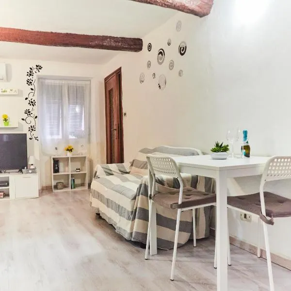 Sweet Home Relax Villaggio medievale, hotel in Badalucco