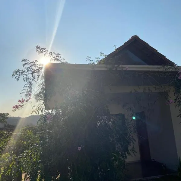 Pousada Canto das Pedras Flats, hotel di Alto Caparao