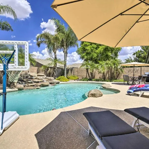 Pool, Hot Tub and Patio Mesa Oasis Desert Getaway, hotel v destinaci Mesa