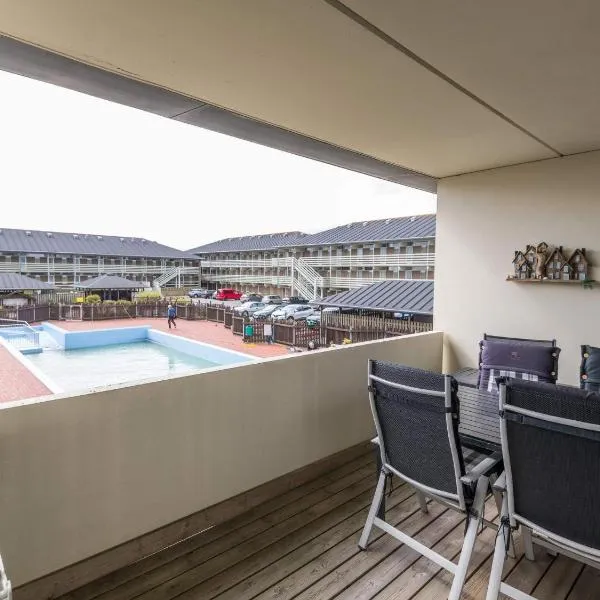 Poolside Paradise in Fano - By Traum Ferienwohnungen, hotel v destinaci Fano