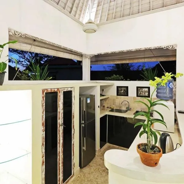 Kuta Blue Lagoon Apartment 3 bedroom near beach and airport, hotel in Kuta