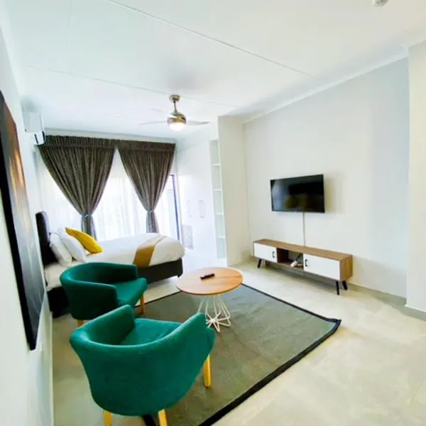 303 Luxury Suite, hotel v destinaci Bokaa