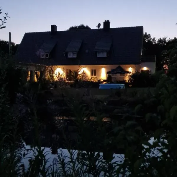 Ferienwohnung Ollywood, Natur pur im Westerwald, 2 bis 4 Personen, Hotel in Halbs