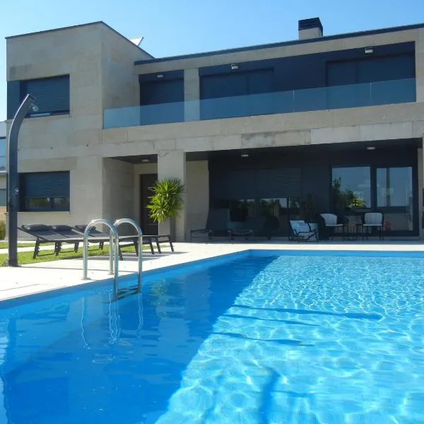 Chalet de diseño moderno en Sanxenxo, hotel v destinaci Sanxenxo