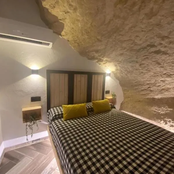 Casa Rural Bajo la Alcazaba, hotel v destinaci Setenil