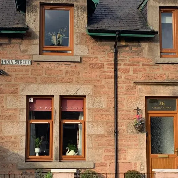 Spacious villa 5 mins from nature reserve and town, hotel em South Kessock