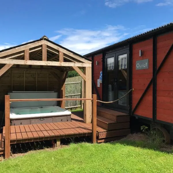 Luxury Railway carriage with own private hot tub, hotel Grosmontban