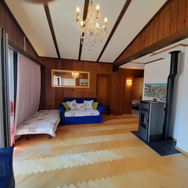 Cozy Chalet by Interlaken. Parking、リンゲンベルクのホテル