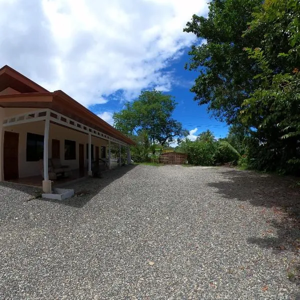 Laureles Collection Uvita - Cabinas Los Laureles, hotel u gradu Uvita