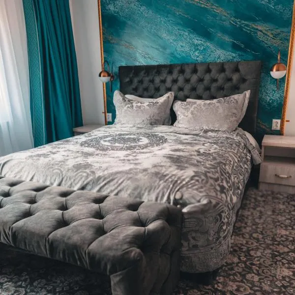 Suru Hotel & Restaurant, hotel v destinaci Buşteni