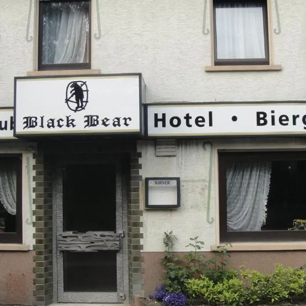 Black Bear Bikers Pub-Hotel, hotel en Kempfeld