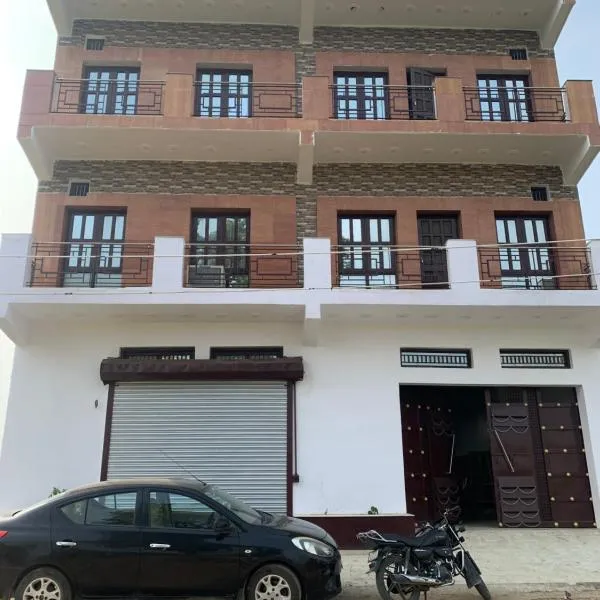 Divine Homestay, hotel a Haridwār