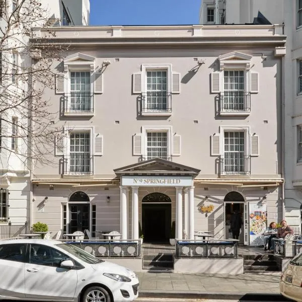 No 9 Springfield, Hotel in Sydney