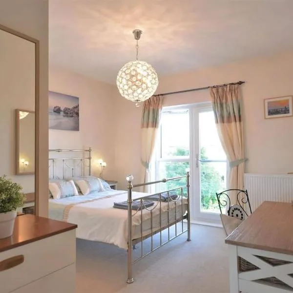 Pebble House (Goring-by-Sea), hotel in Worthing