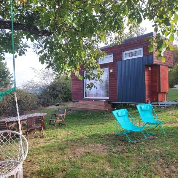 Mon ptit nid house Tiny house, hotel v destinaci Panissières
