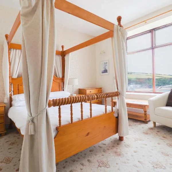 Falcon's Nest Hotel、ポート・エリンのホテル