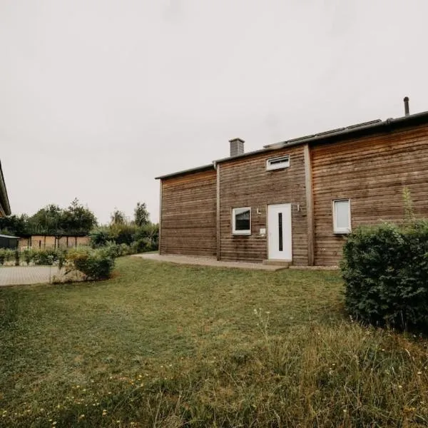 Haus Holli Zarrentin am Schaalsee, hotel v destinaci Zarrentin