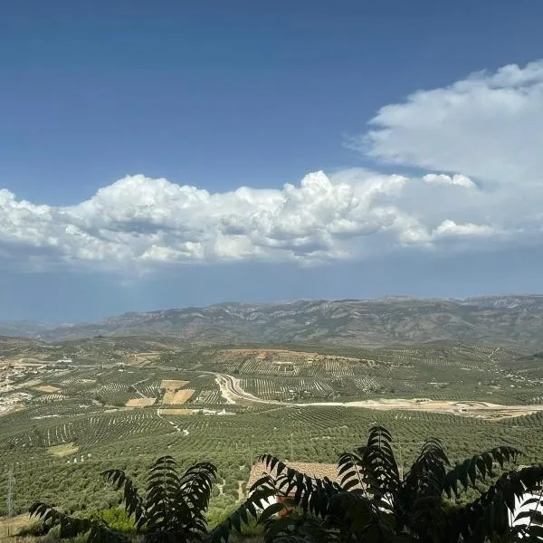 Casita El Granero, hotel v mestu Iznatoraf