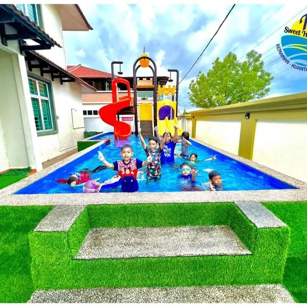 Private Water Park at Cozy House HS Sweet Homestay, hotel v destinaci Cukai