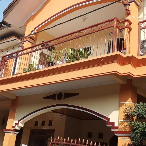Sierra Homestay Malang, ξενοδοχείο σε Ngadipuro