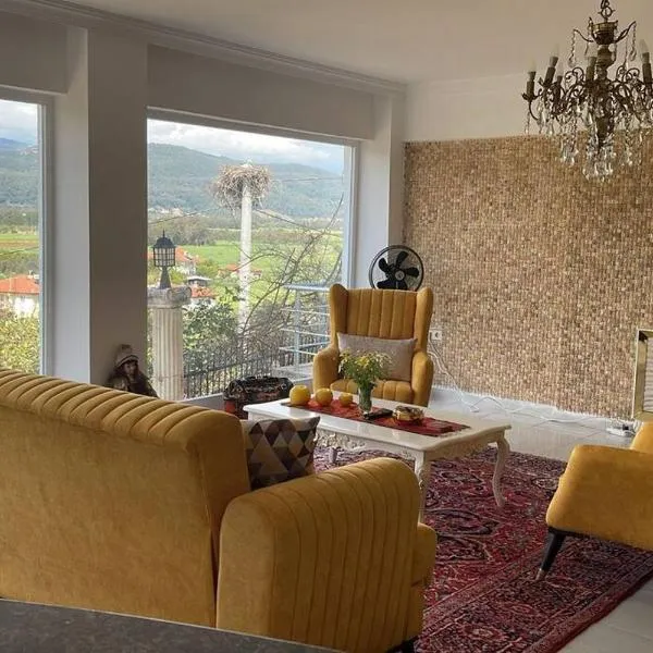 Gemütliche Villa mit Pool, extravagant, luxuriös, hotel v destinaci Ula