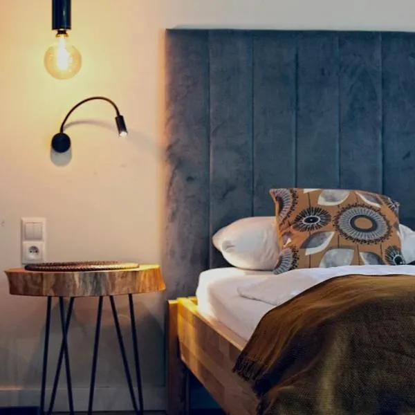 Hotel Na Skarpie - Charzykowy, hotel v destinácii Charzykowy