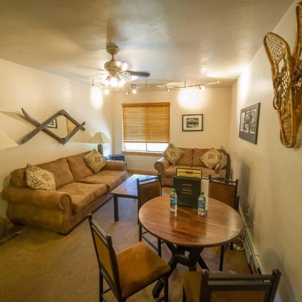 Located At Base Of The Magnificent Mt, Quandary, hotel v destinaci Breckenridge